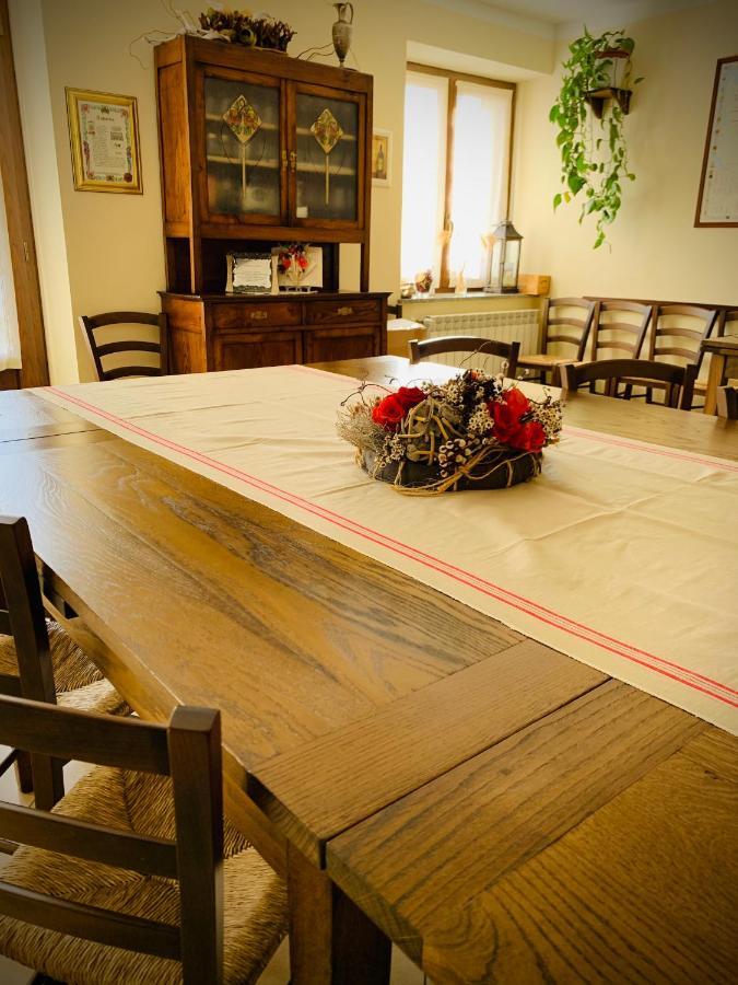 Agriturismo Cascina Mariale 알비아노디브레 외부 사진