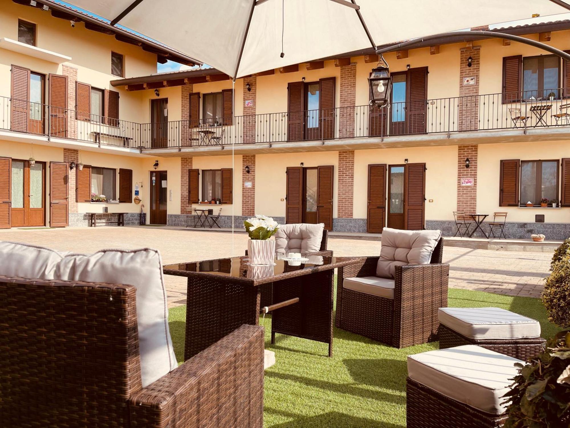 Agriturismo Cascina Mariale 알비아노디브레 외부 사진